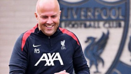 英格兰足坛三大赛事的冠军将再度分属不同球队