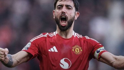 1-1！1-0！阿森纳平曼联落后15分退出争冠，切尔西反超曼城进前四